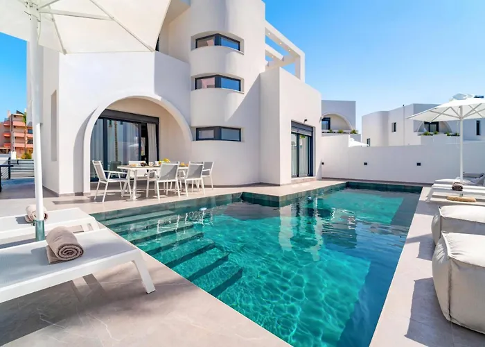 Solaris Evelia By Villa *