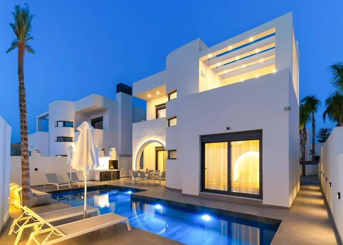 Solaris Evelia By Villa *